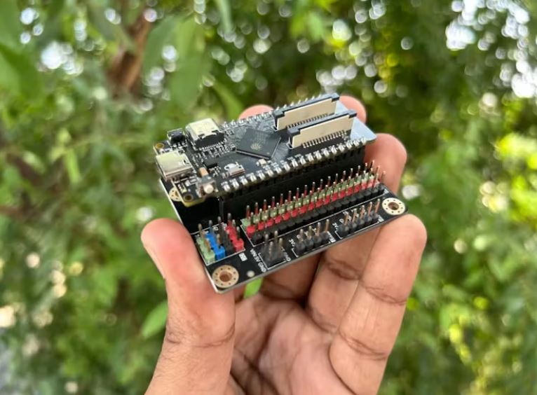 Real Time System Telemetry Dashboard with FireBeetle ESP32P4 a2d.JPG