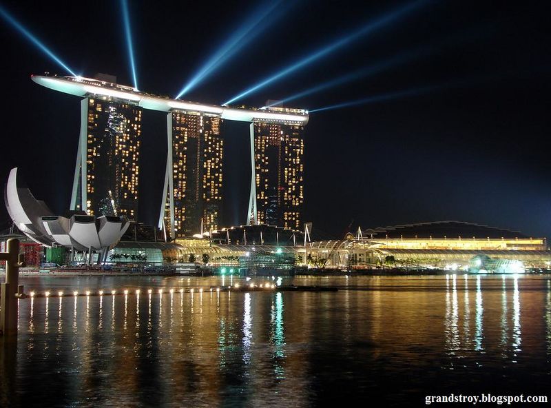 Fichier:IlseBlau Hotel-Marina-Bay-Sands-Singapore.jpg
