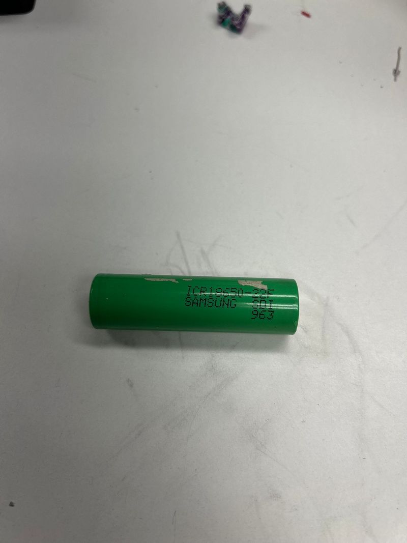 Lampe solaire batterie recycl e Image 6 .jpeg