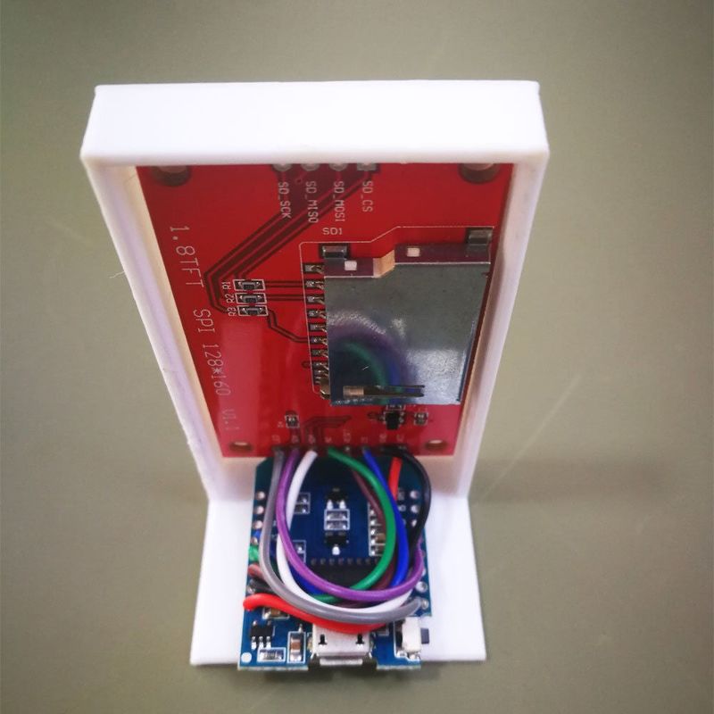 Cheap and Cute Digital PhotoFrame Without SD Card on ESP8266and1-8inch TFT 008.jpg