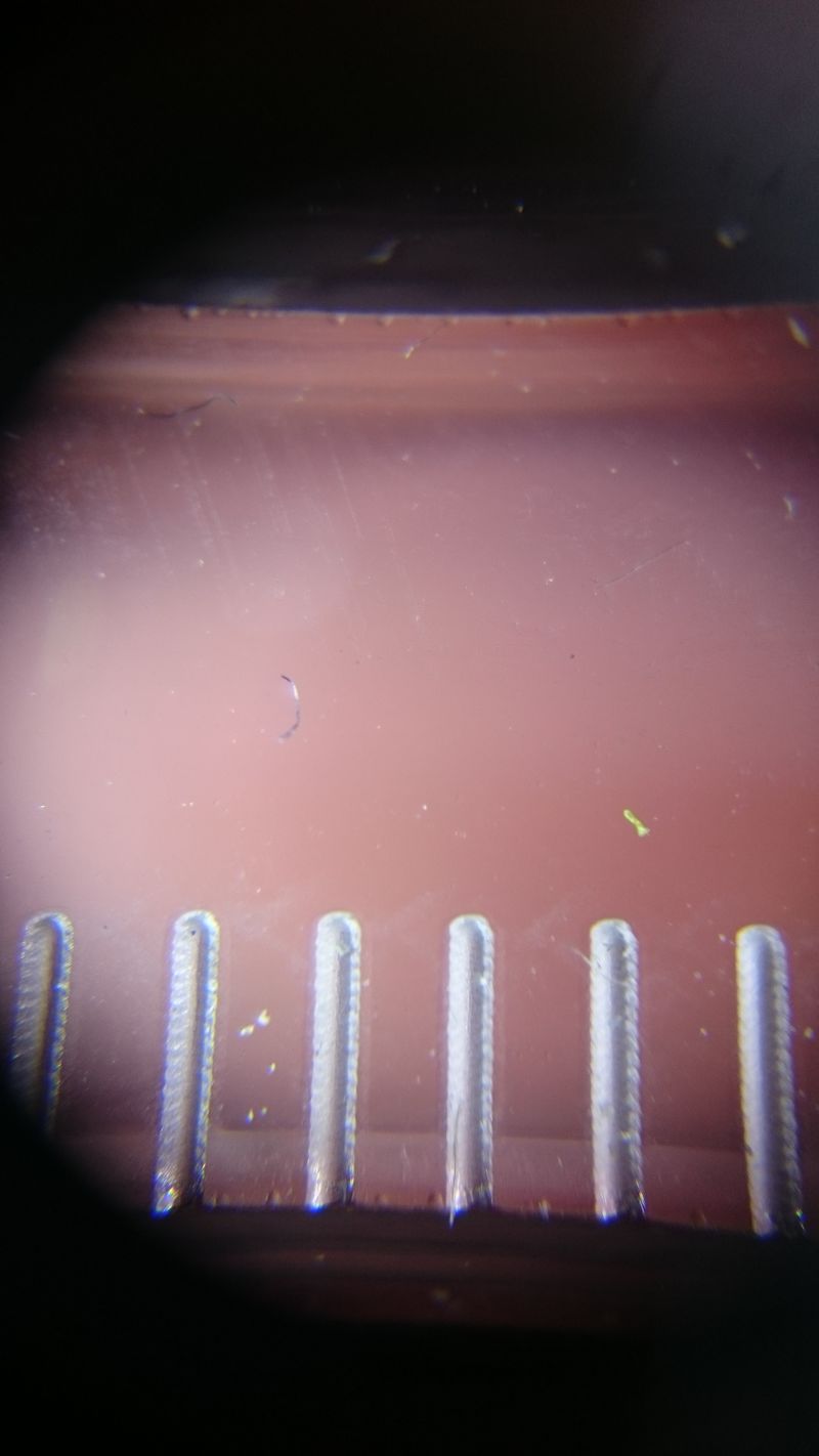 Microscope fonctionnant avec un smartphone DSC 0066.JPG