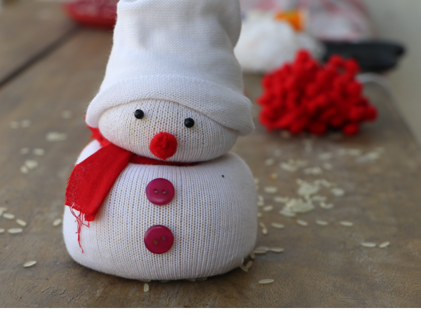 No-Sew_Sock_Snowman_with_Rice_in_Minutes_IMG_3024.JPG