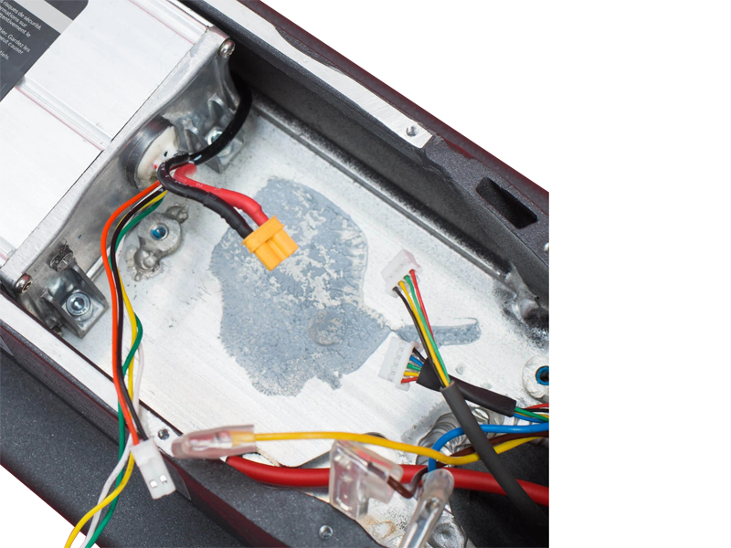 Fichier:Escooterfix - Relace mainboard any Xiaomi Mi electric scooter Scooters Direct Xiaomi M365 Pro Scooter Teardown ESC thermal paste 42 11zon.jpg