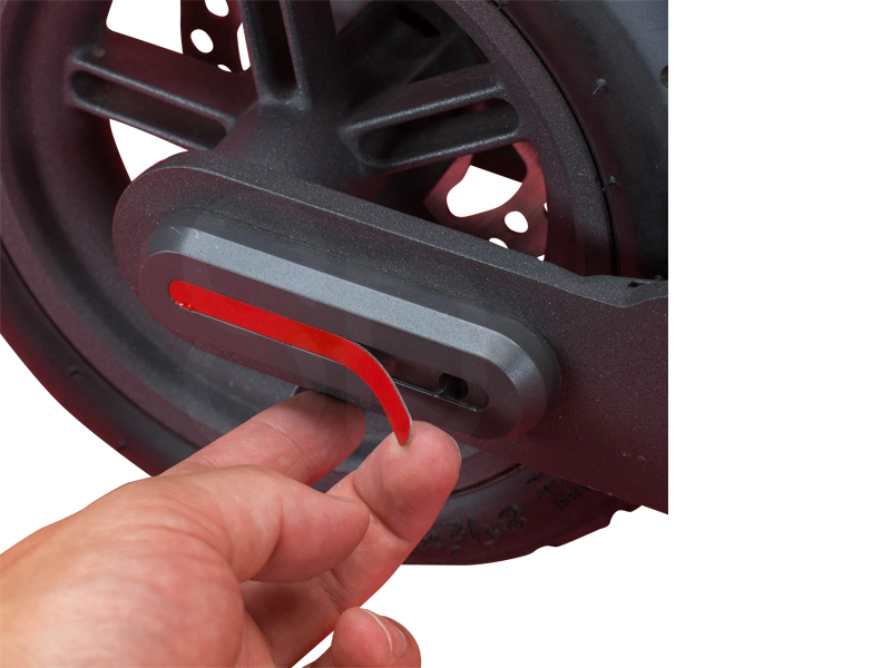 Fichier:Replace kickstand Scooters Direct Xiaomi M365 Pro Scooter Teardown rear wheel removal right reflector 32 11zon.jpg
