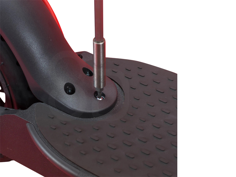 Fichier:Replace kickstand Scooters Direct Xiaomi M365 Pro Scooter Teardown rear mudguard bolt unscrew 23 11zon.jpg