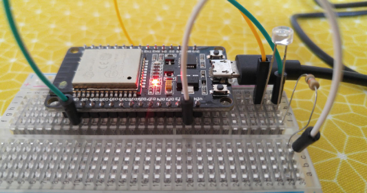 Energy saving house with ESP32 4.PNG