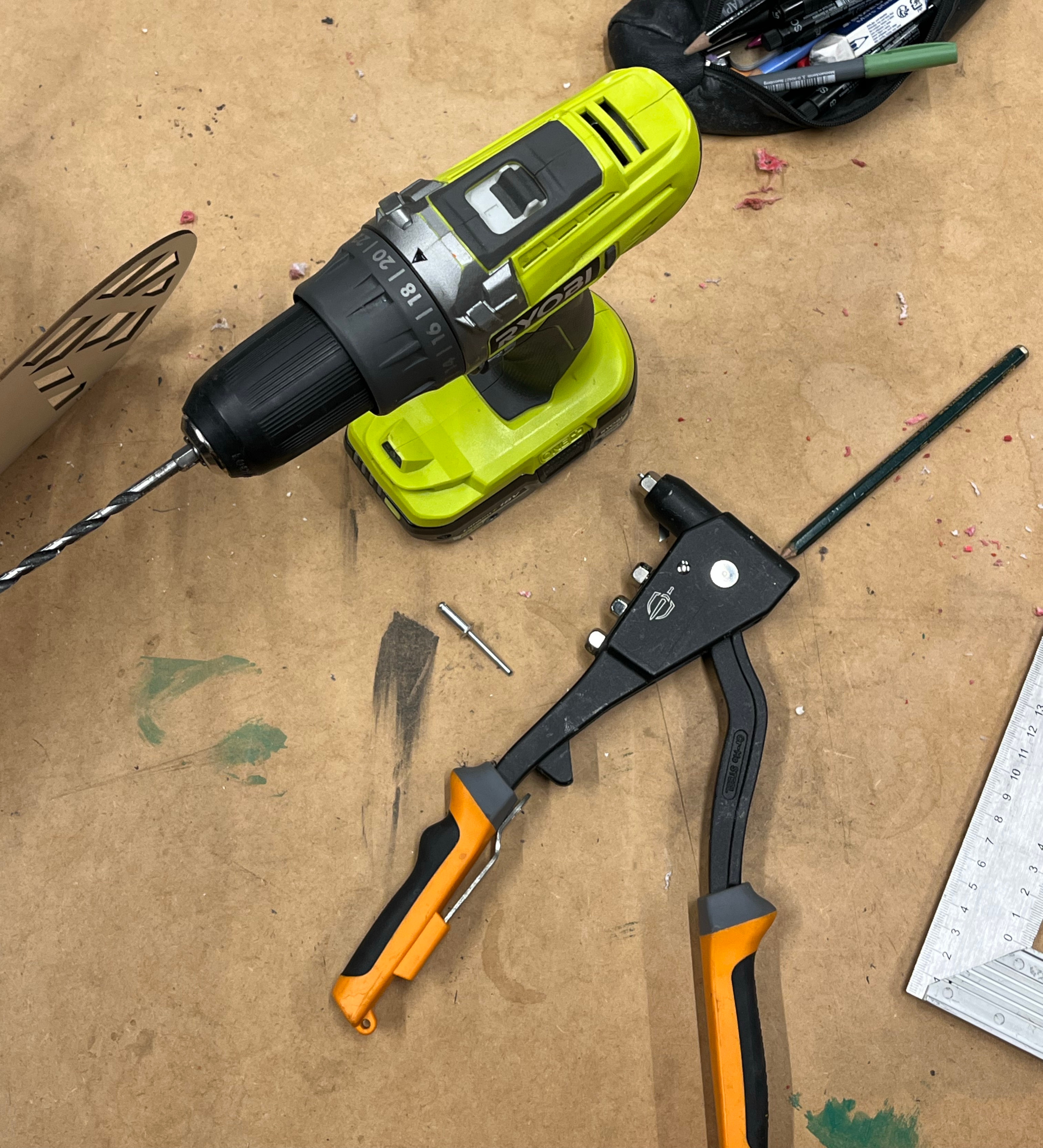 Cloison grimpante. IMG 4109 1 -5 page-0001.jpg