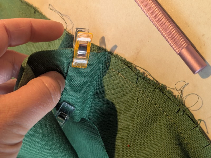 Peluche de feuille d arbre face 1 d.jpg