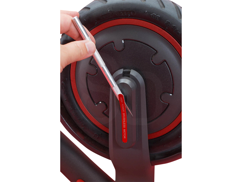 Fichier:Replace kickstand Scooters Direct Xiaomi M365 Pro Scooter Teardown front wheel hub left reflector removal 56 11zon.jpg