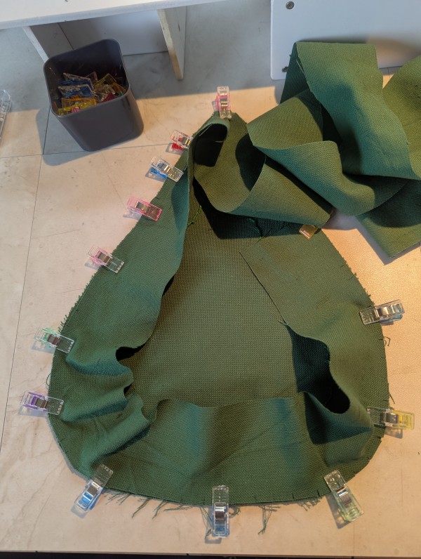 Peluche de feuille d arbre face 1 a.jpg