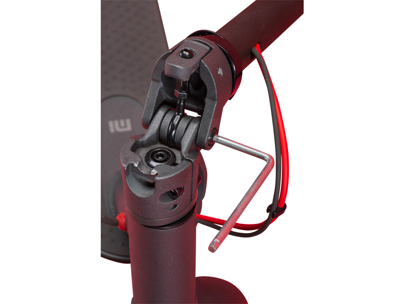 Fichier:Replace kickstand Scooters Direct Xiaomi M365 Pro Scooter Teardown Steerer tube unbolt hinge 44 11zon.jpg