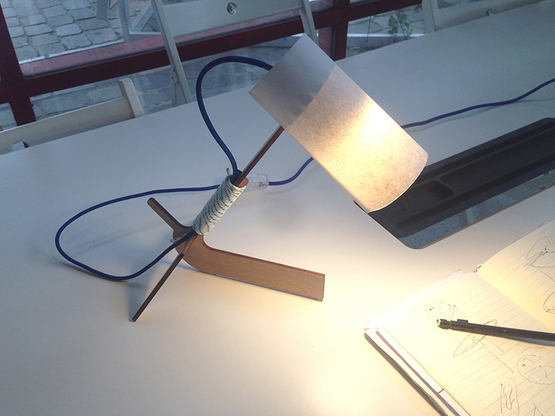 Lampe de bureau en bois personnalisable IMG 4956.jpg