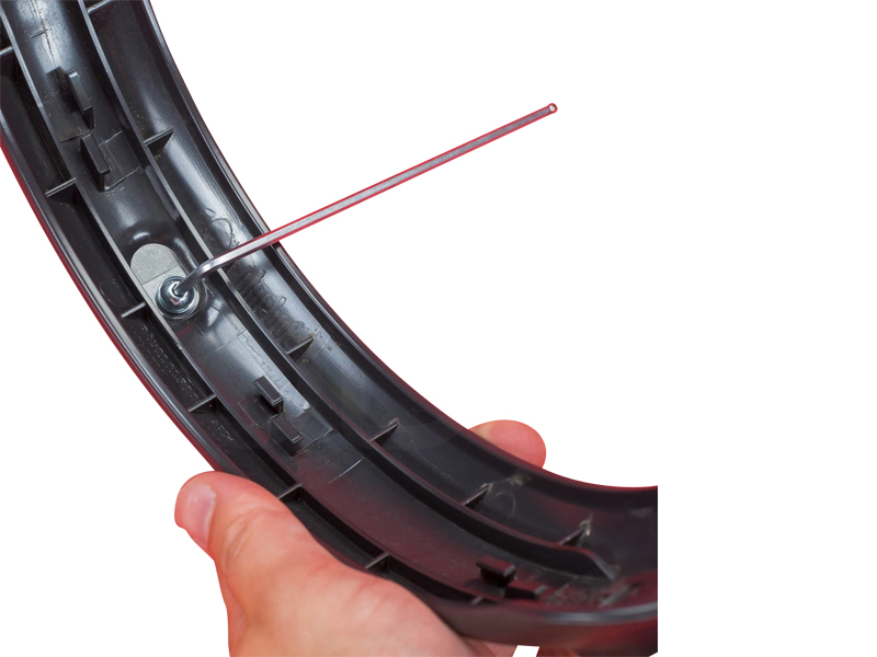 Fichier:Replace kickstand Scooters Direct Xiaomi M365 Pro Scooter Teardown mudguard folding latch unscrew 8 11zon.jpg