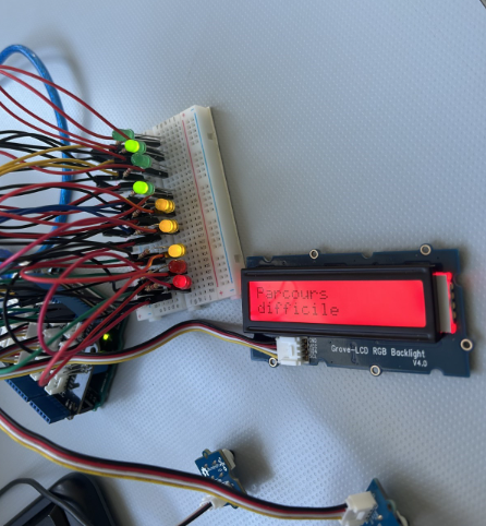 Mur d escalade inclinable et personalisable TREUIL Capture d cran 2025-05-20 101800.png