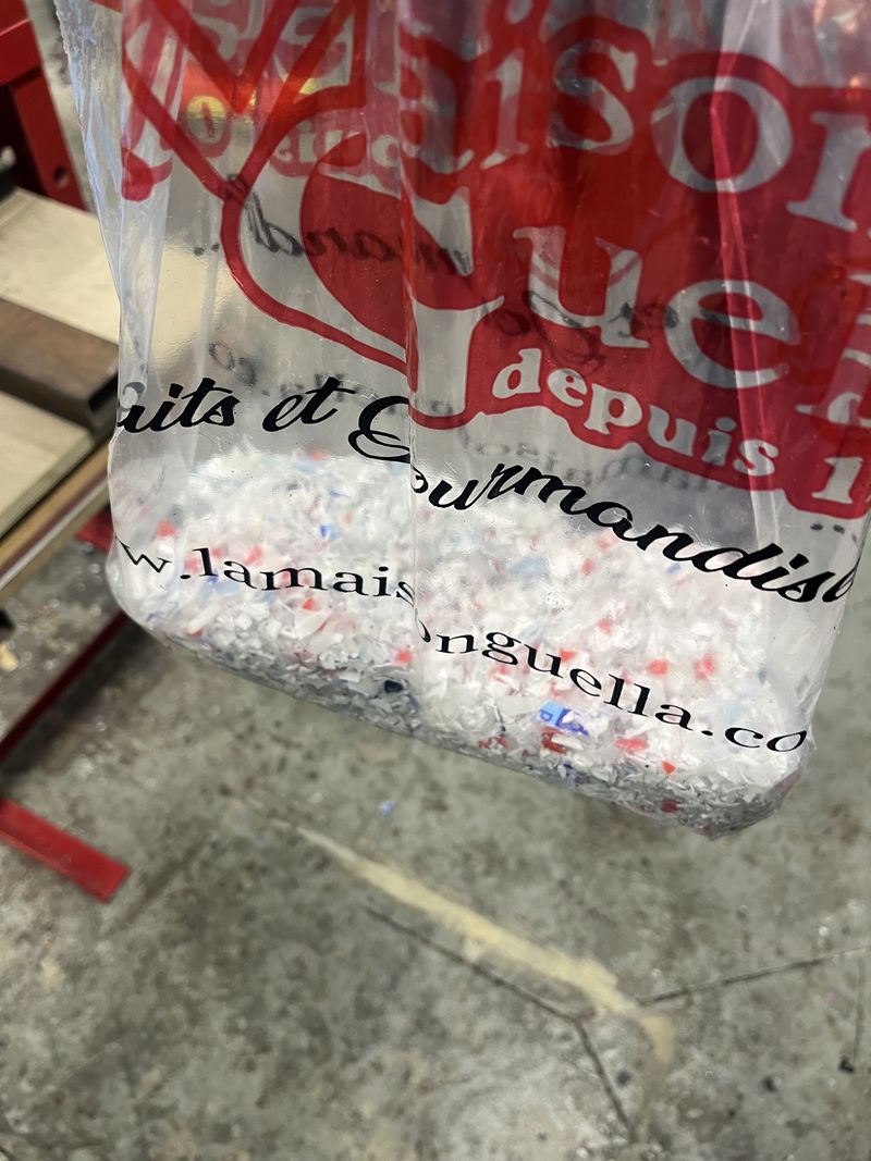 Plaque Precious Plastique image00001.jpeg