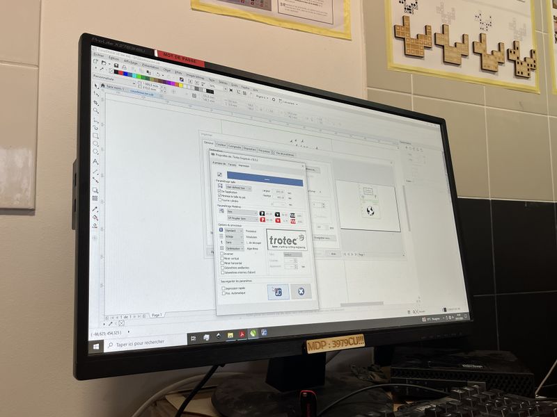 Cr ation de la couverture et quatri me de couverture d un livre en bois IMG 9151.jpg