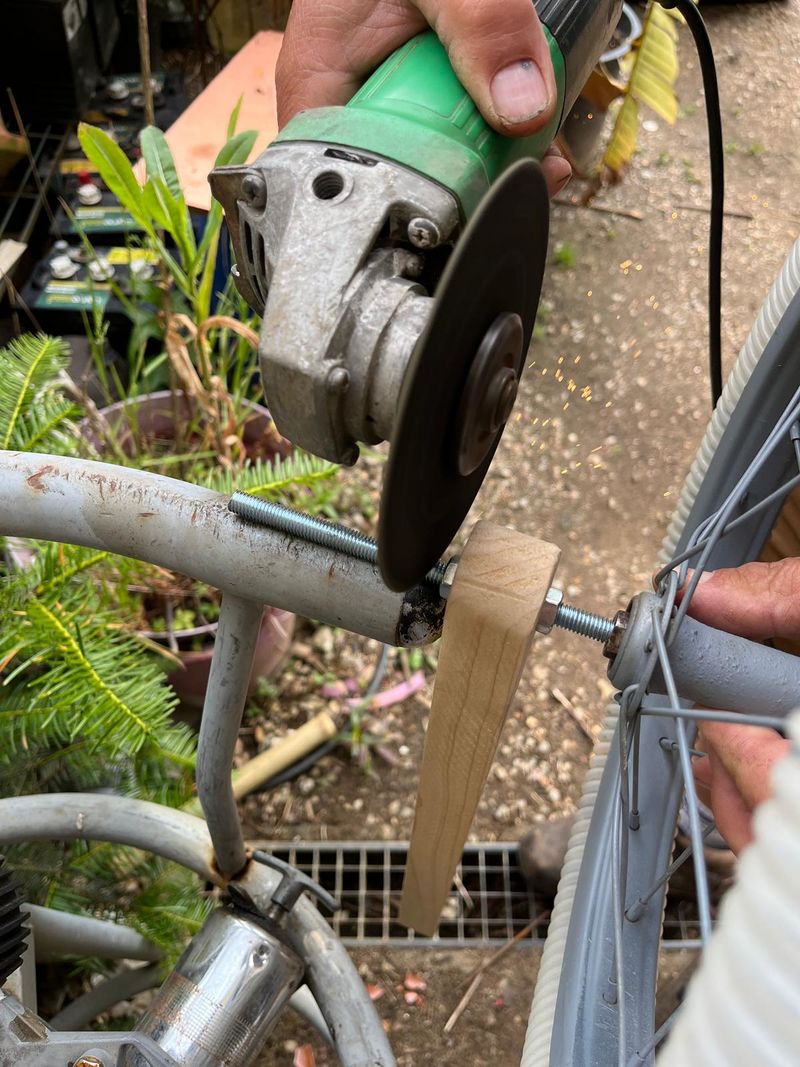 HALTE - Fabrication d un baton de pluie rotatif E02.jpg