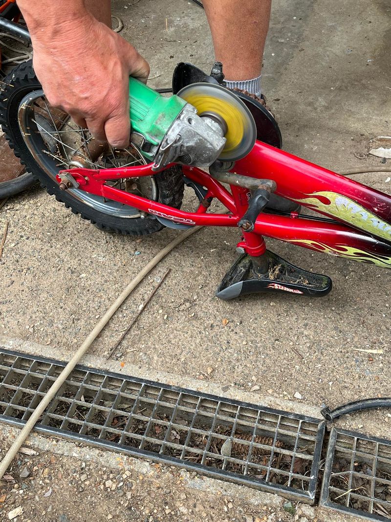 HALTE - Fabrication d un baton de pluie rotatif C1.jpg