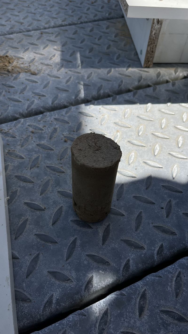 Brique de terre crue 2 IMG 2946.jpeg