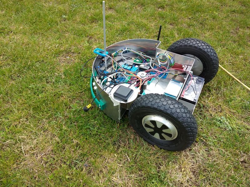 Robot Tondeuse guid par GPS RTK IMG 20230518 162451 resized 20230521 060618244.jpg