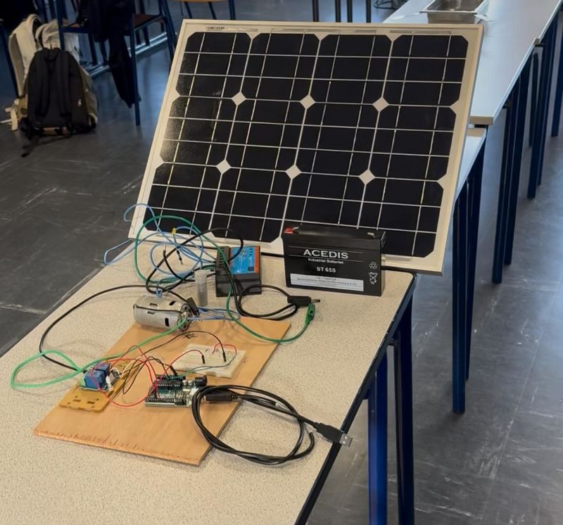 GRAVITY LIGHT WhatsApp Image 2025-06-02 at 02.23.43 1 .jpeg