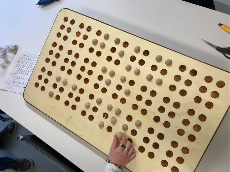 Jeu de main - Apprentissage du Braille 10D.jpg