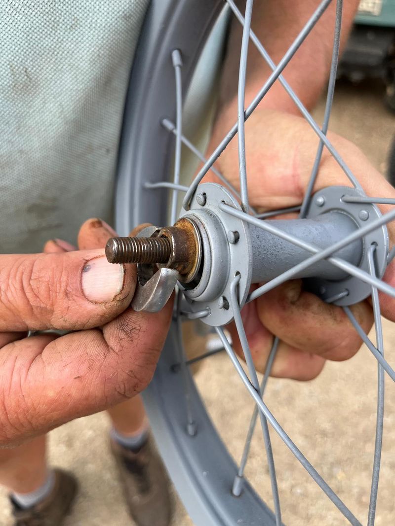 HALTE - Fabrication d un baton de pluie rotatif B1.jpg