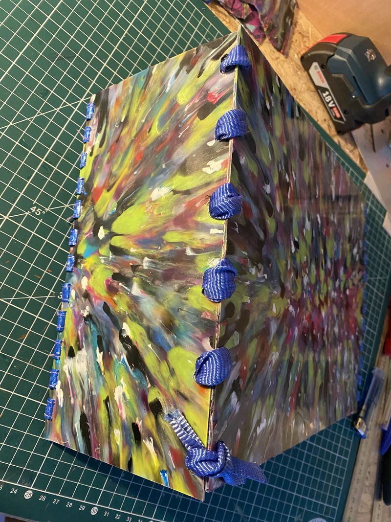 Enclave IMG 5155.JPG