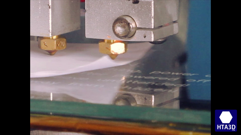 Fichier:Montaje de P3steel por HTA3D - Tutorial 7 - Comprobaciones y Calibración de la Cama Caliente en Dual vlcsnap-2018-12-14-17h45m49s951.png