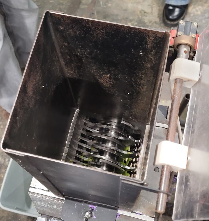 Plaque de plastique . Precious PLlastic. 20250304 110025.jpg