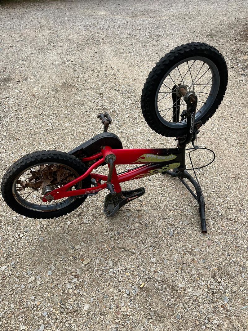 HALTE - Fabrication d un baton de pluie rotatif A1.jpg