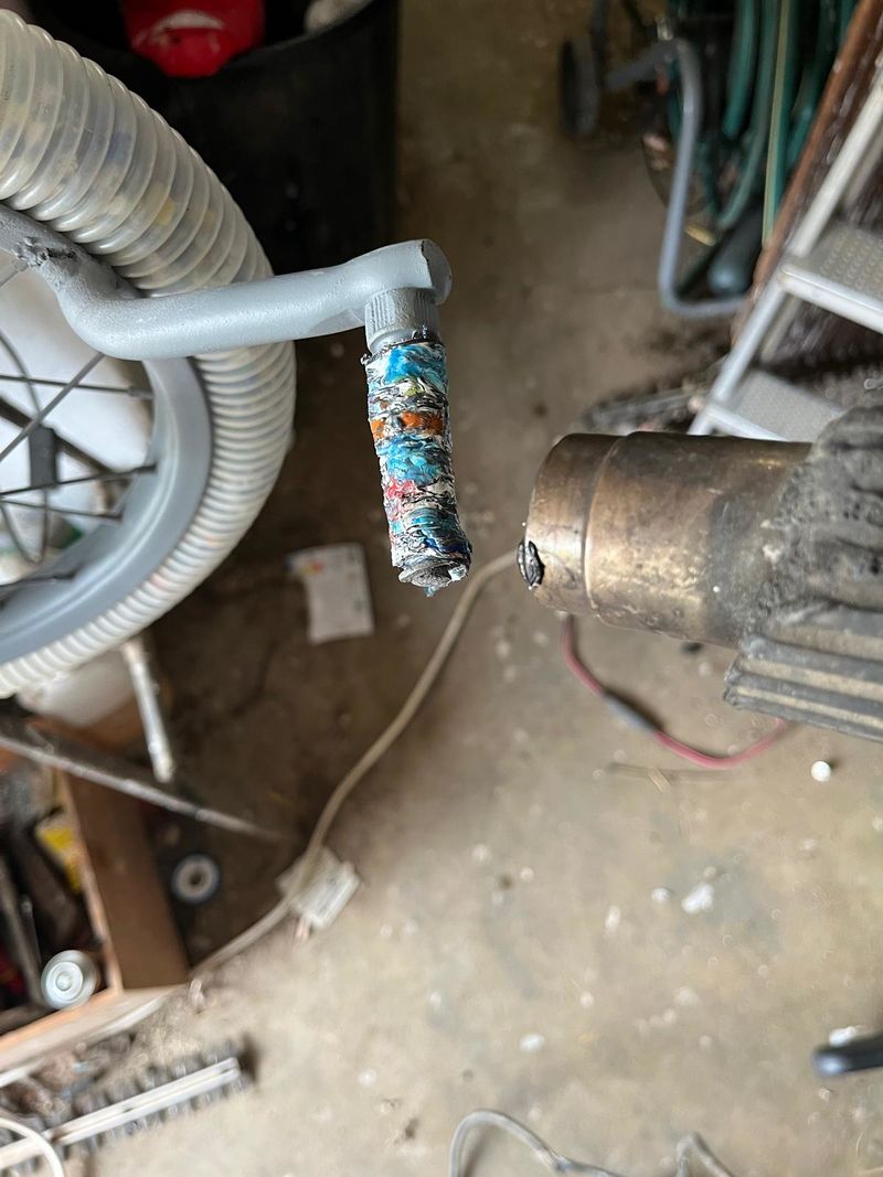 HALTE - Fabrication d un baton de pluie rotatif 04.jpg