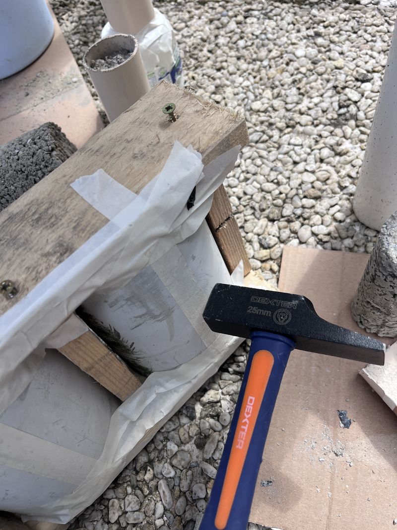 A hauteur des d chets - Chronique d une crue IMG 8261.jpeg