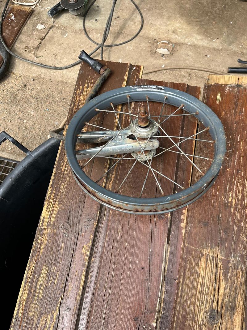 HALTE - Fabrication d un baton de pluie rotatif C2.jpg