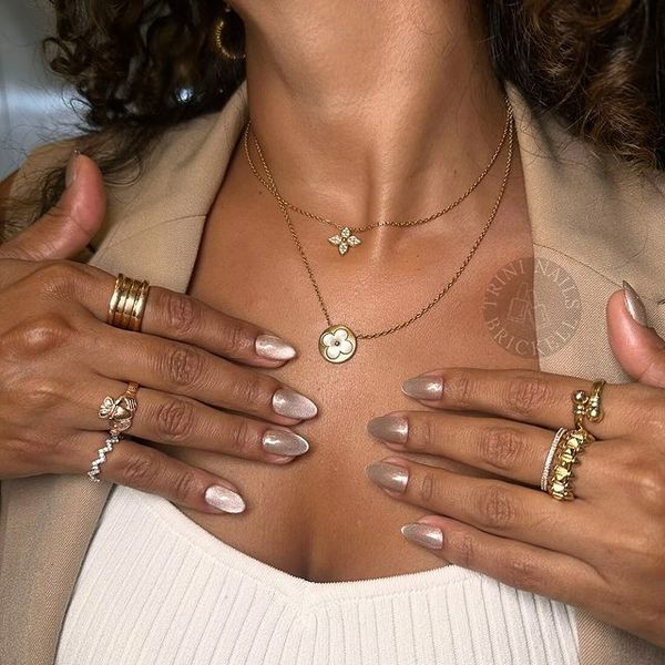 Fichier:Brickell Nail Spa- Experience Luxury Nails at Trini Salons 457477891 7735569333214992 7216041918035564714 n.jpg