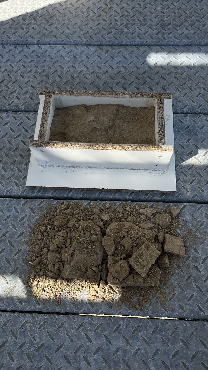 Brique de terre crue 2 IMG 2944.jpeg