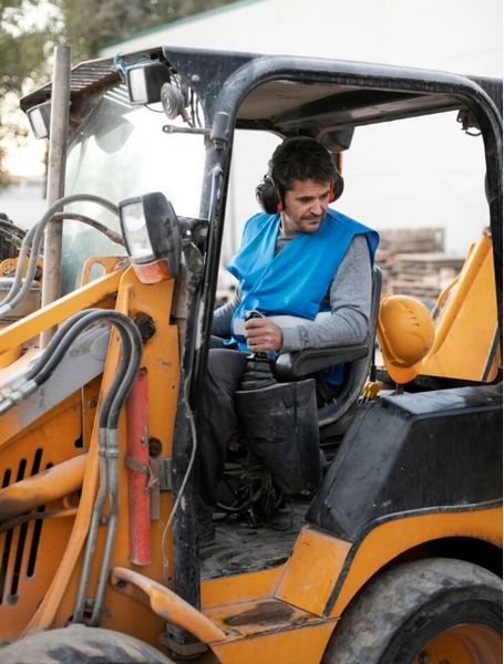 Fichier:Maximizing Your Project Efficiency with Heavy Equipment Rentals Screenshot 2025-03-26 110536.jpg