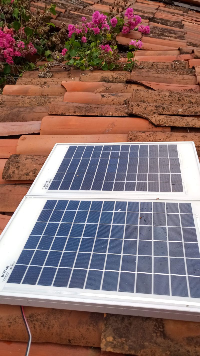 Système photovoltaïque pour cabane de jardin avec batterie Li-ion PHOTO 20190218 133201.jpg